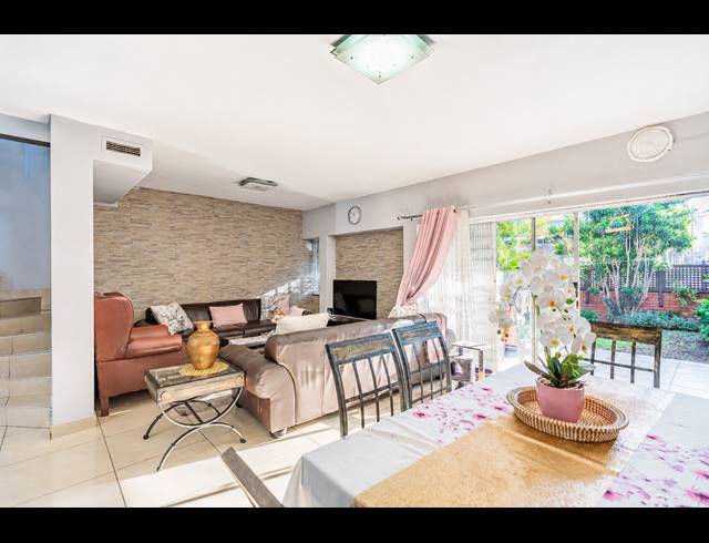 4 BEDROOM TOWNHOUSE FOR SALE IN MUSGRAVE